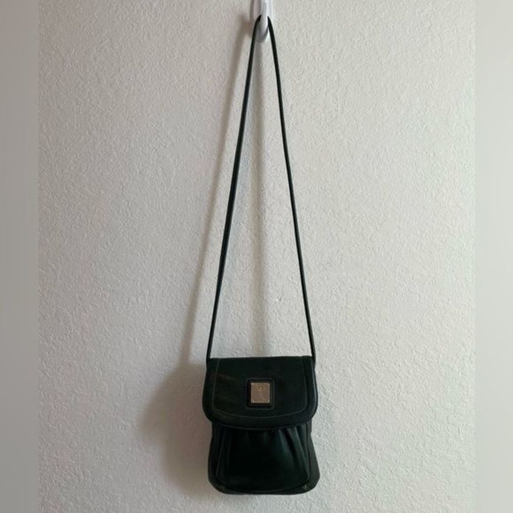 Hunter green Tignanello pebbled leather crossbody purse‎ made in Italy. - Picture 3 of 9